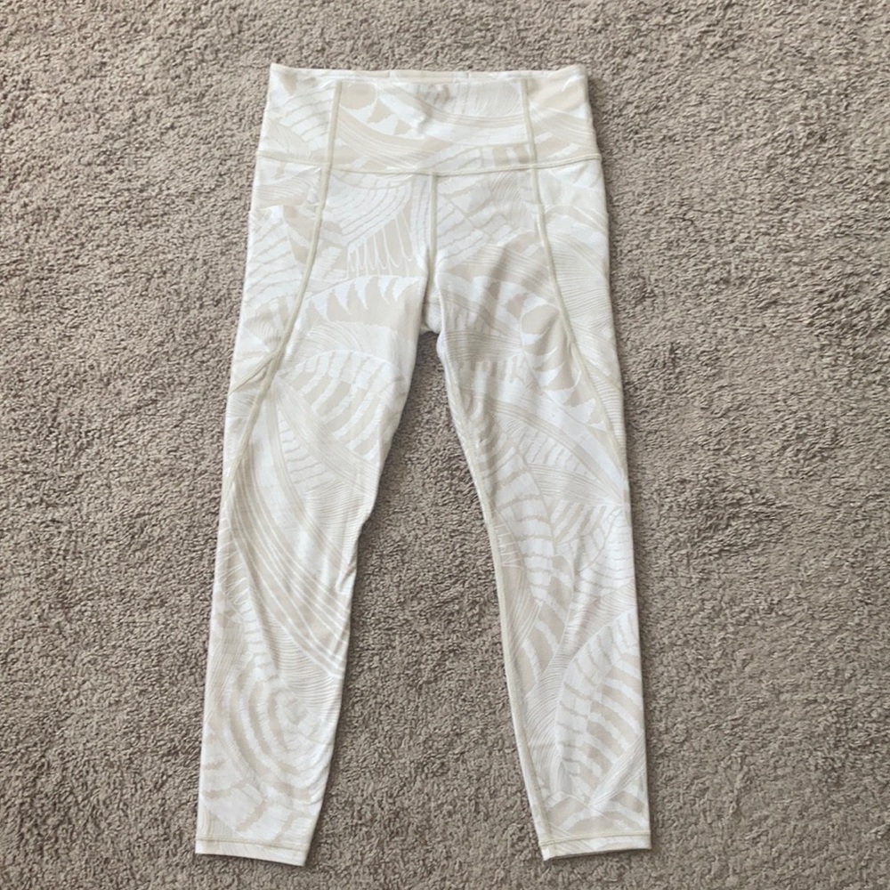 Athleta leggings. Excellent condition size medium